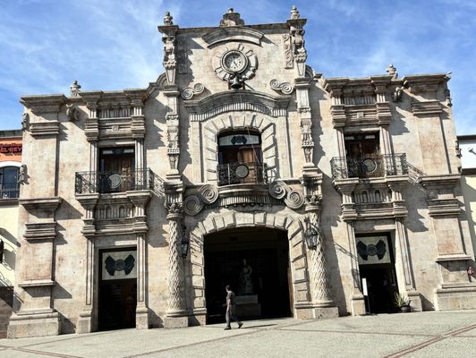 Plaza Mexico by null