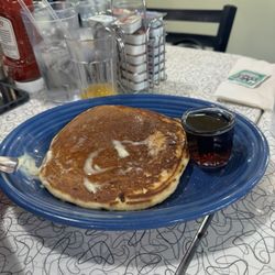 Kelly Os Diner - Warrendale - Pancake w/ syrup
