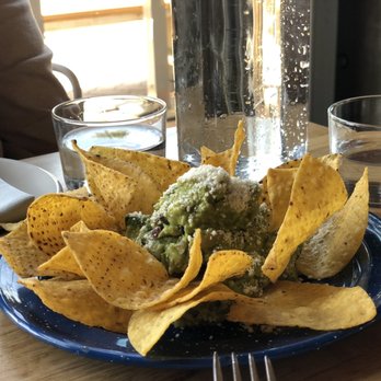 Quiubo - Chips and guacamole - Mexican Near Me - Naperville, Illinois Quiubo - Chips and guacamole - Mexican Near Me - Naperville, Illinois