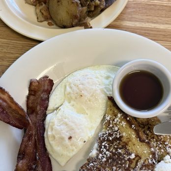 The Morning Fork - Small with French toast combo & country potatoes - Breakfast & Brunch Near Me - Sacramento, California The Morning Fork - Small with French toast combo & country potatoes - Breakfast & Brunch Near Me - Sacramento, California