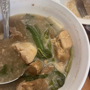 Max's Restaurant - Dillingham - Pork Sinigang but meat tasted like adobo you can taste vinegar - Filipino Near Me - Honolulu, Hawaii Max's Restaurant - Dillingham - Pork Sinigang but meat tasted like adobo you can taste vinegar - Filipino Near Me - Honolulu, Hawaii
