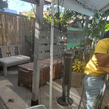 Dukunoo - Outside seating - Caribbean Near Me - Miami, Florida
