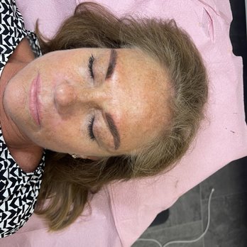 Radiant Skin - Brow Shading/Ombré brow - Skin Care Near Me - Zionsville, Indiana