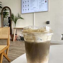 Ceré Tea - Hojicha Einspanner
