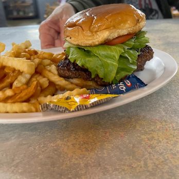 Catfish Hut - Seafood Near Me - Deridder, Louisiana