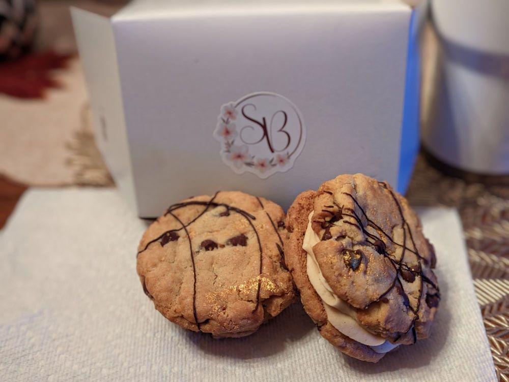 SUGAR BLOSSOM CAKE SHOP 36 Photos & 20 Reviews 304 Tulip St