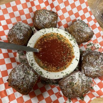 MANDOLA’S DELI - Updated September 2025 - 238 Photos & 370 Reviews