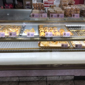 Leonard's Bakery - Bakeries Near Me - Honolulu, Hawaii Leonard's Bakery - Bakeries Near Me - Honolulu, Hawaii