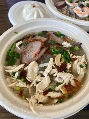 Banh's Cuisine by null