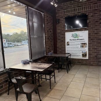 Luna's Chicken N' Seafood - Seafood Near Me - Gladstone, Missouri