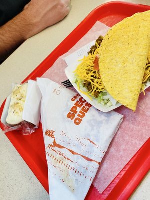 Del Taco by null