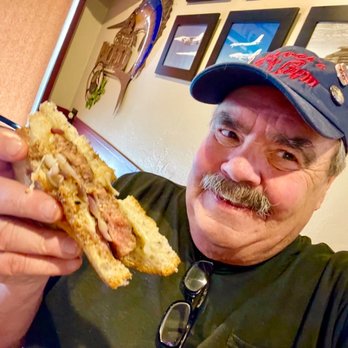 Tom Cat Bar & Grill - Patty Melt - Dive Bars Near Me - San Diego, California Tom Cat Bar & Grill - Patty Melt - Dive Bars Near Me - San Diego, California