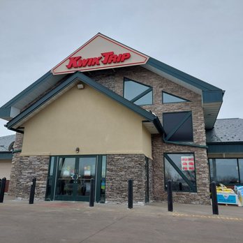 Kwik Trip - the front of a restaurant - Car Wash Near Me - Monticello, Minnesota