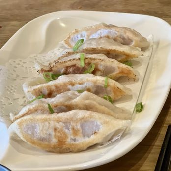 Zen Dumpling - Pan fried pork and cabbage dumplings - Soup Near Me - Jacksonville, Florida Zen Dumpling - Pan fried pork and cabbage dumplings - Soup Near Me - Jacksonville, Florida