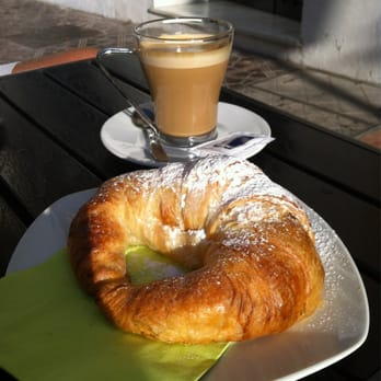 Zumo de Tarifa - Breakfast (great coffee & croissant) - Breakfast & Brunch Near Me - Tarifa, California