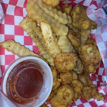 CrawBillys on the Tracks - Burgers Near Me - Pelahatchie, Mississippi CrawBillys on the Tracks - Burgers Near Me - Pelahatchie, Mississippi