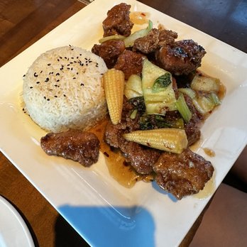Yard House - Orange Chicken - New American Near Me - San Antonio, Texas
