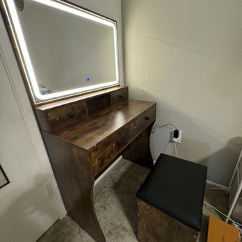 MasterFix Team - Vanity desk with bench - Painters Near Me