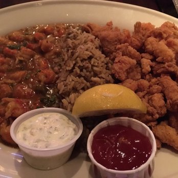 Pappadeaux Seafood Kitchen - Crawfish platter - ettouffe and fried tails - Seafood Near Me - Houston, Texas