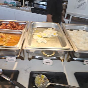 Mekeni Pinoy's Pride - Filipino Near Me - Artesia, California