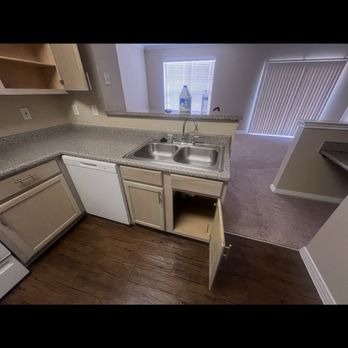 The Clairborne Apartment Homes - Kitchen - Apartments Near Me - Grand Prairie, Texas The Clairborne Apartment Homes - Kitchen - Apartments Near Me - Grand Prairie, Texas