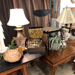 Farmhouse Art and Junktiques