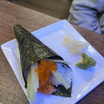 Daruma Sushi - Hand roll - Japanese Near Me - Berkeley, California