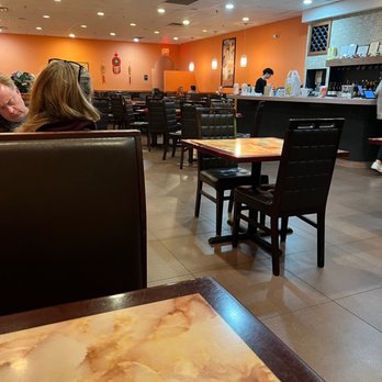 Peter Chang - Inside seating area - Szechuan Near Me - Arlington, Virginia