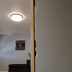 F Y I Inspections Inc - Cracked wall with no casing