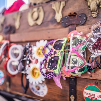Boardwalk Entertainment - Boardwalk Entertainment's steamer trunks are always stuffed with high quality photo booth props! - DJs Near Me Boardwalk Entertainment - Boardwalk Entertainment's steamer trunks are always stuffed with high quality photo booth props! - DJs Near Me