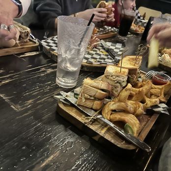 Rockwood - Ty - Sports Bars Near Me - Gainesville, Virginia