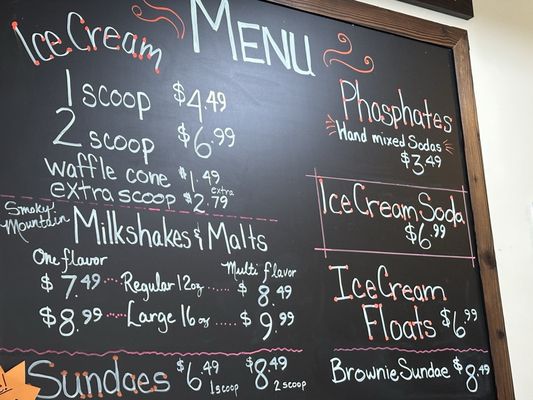 Reds Soda Fountain and Ice Cream by null