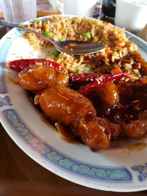 Shanghai Garden Restaurant by null