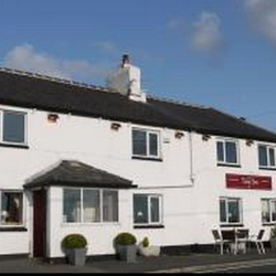 The Toby Inn - Exterior