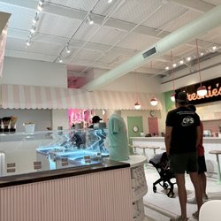 Freshie's Ice Cream & Soda Fountain - Variety of ice cream