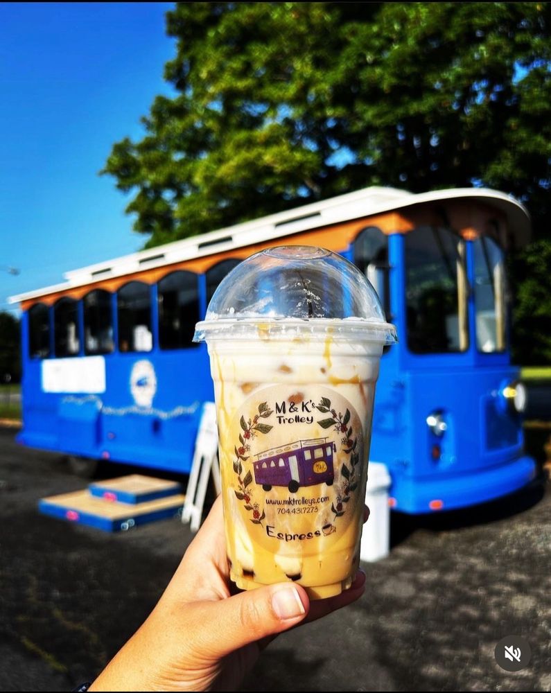 M&K Trolley Espresso Logo