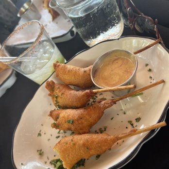 Moonshine Grill - Southern Near Me - Austin, Texas