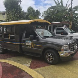The vehicle used for the tours. The vehicle used for the tours.
