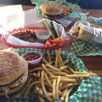 Green Restaurant - Big Wac, fries, chicken gyros and wings. Amazing! - Vegetarian Near Me - Tempe, Arizona Green Restaurant - Big Wac, fries, chicken gyros and wings. Amazing! - Vegetarian Near Me - Tempe, Arizona
