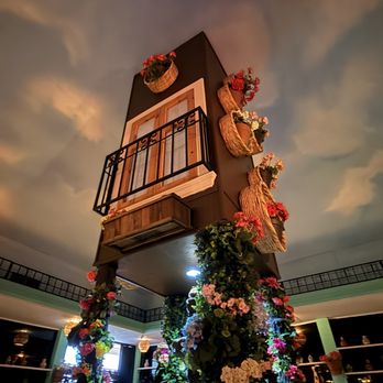 Jardin Autentica Cocina - Decor - Breakfast & Brunch Near Me - Orange, California Jardin Autentica Cocina - Decor - Breakfast & Brunch Near Me - Orange, California