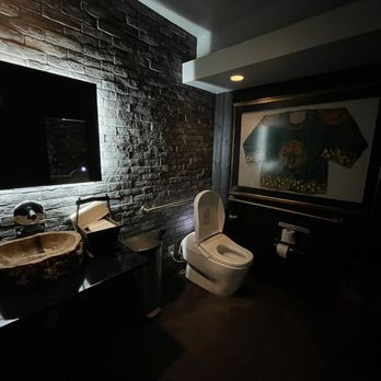 Qi Austin - Clean bathrooms! - Dim Sum Near Me - Austin, Texas