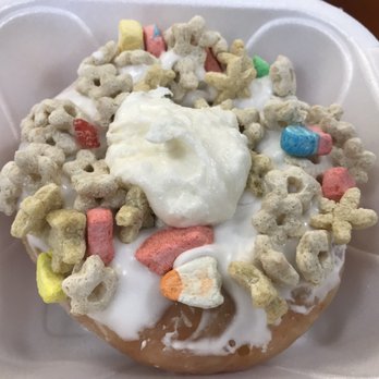 Daylight Donuts - Lucky Charms Donut - Donuts Near Me - Hamilton, Ohio