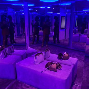 Savage X Fenty - Dressing Room - Lingerie Near Me - Culver City, California