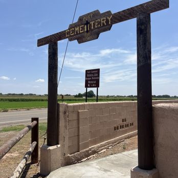 Fort Sumner Cemetery - Landmarks & Historical Buildings Near Me - Fort Sumner, New Mexico Fort Sumner Cemetery - Landmarks & Historical Buildings Near Me - Fort Sumner, New Mexico