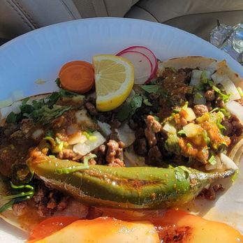 La Jalisciense - The food here is fantastic.   The people who run it couldn't be nicer.  It was well worth the stop. - Food Trucks Near Me - Santa Nella, California