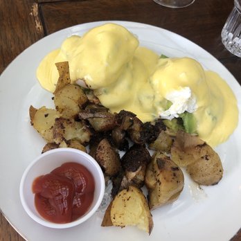 Le Sel Bistro - Eggs benedict - Breakfast & Brunch Near Me - Tacoma, Washington