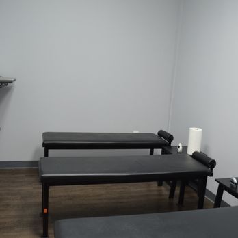 Fairway Chiropractic - One of our treatment/examination rooms. - Chiropractors Near Me - Alvin, Texas Fairway Chiropractic - One of our treatment/examination rooms. - Chiropractors Near Me - Alvin, Texas