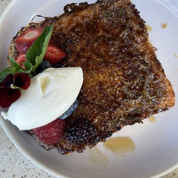 Waverly - Creme brûlée French toast - Breakfast & Brunch Near Me - Cardiff, California Waverly - Creme brûlée French toast - Breakfast & Brunch Near Me - Cardiff, California