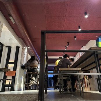 NAP Authentic Pizza - Pizza Near Me - Madrid, M NAP Authentic Pizza - Pizza Near Me - Madrid, M