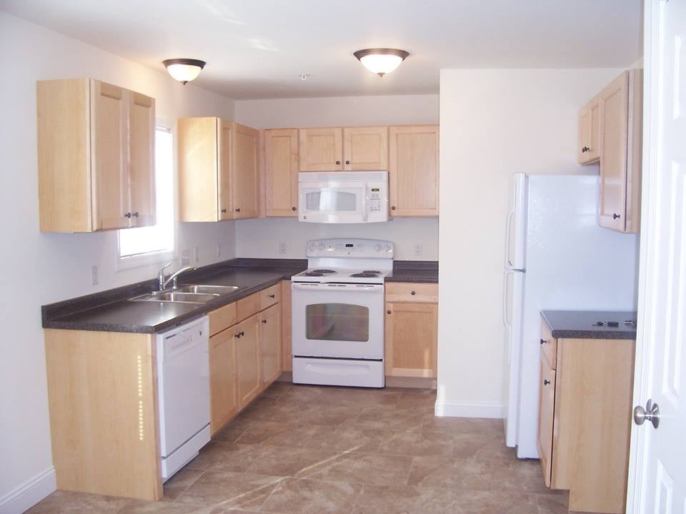 RIVERSIDE IN THE VILLAGE RENTALS Updated October 2024 33 Photos